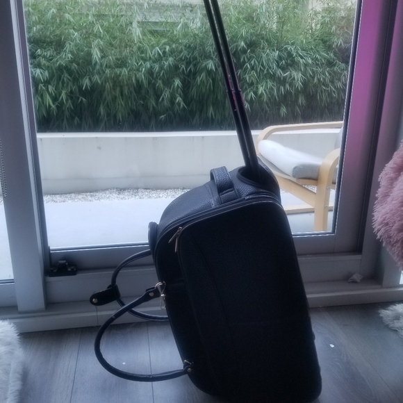 Cow-hide Leather Cross Bag Converter - Picture 4 of 7